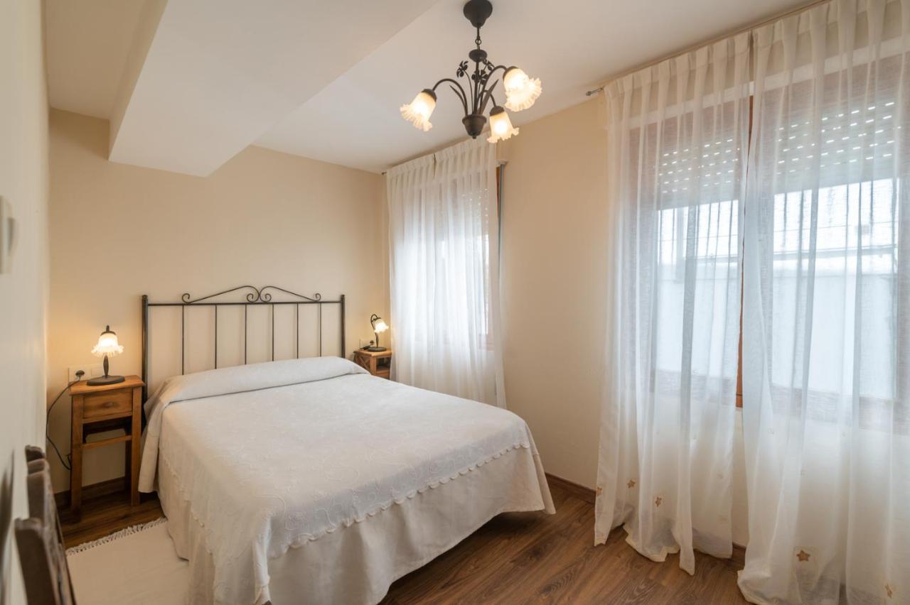 Pria, Apartamento En Рибадеселья Экстерьер фото